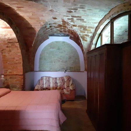 Agriturismo Alle Rose โวลแตร์รา ภายนอก รูปภาพ